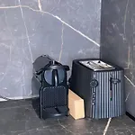 Апартаменти The Hills