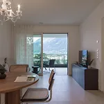 Апартаменти The Hills