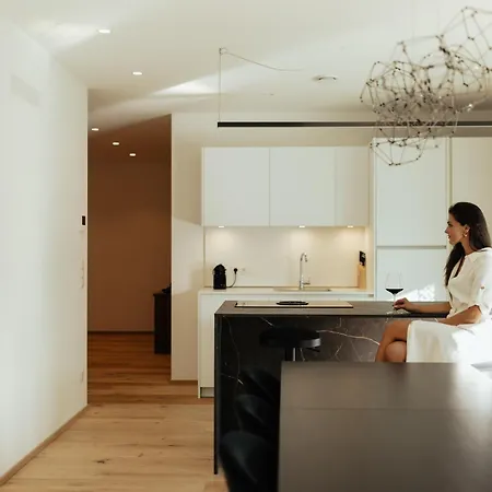 The Hills Апартаменты *