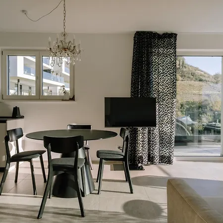The Hills Apartman