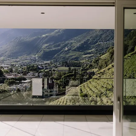 The Hills Апартаменты