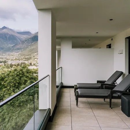 The Hills Apartman