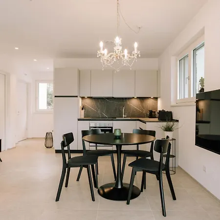 Apartment The Hills *